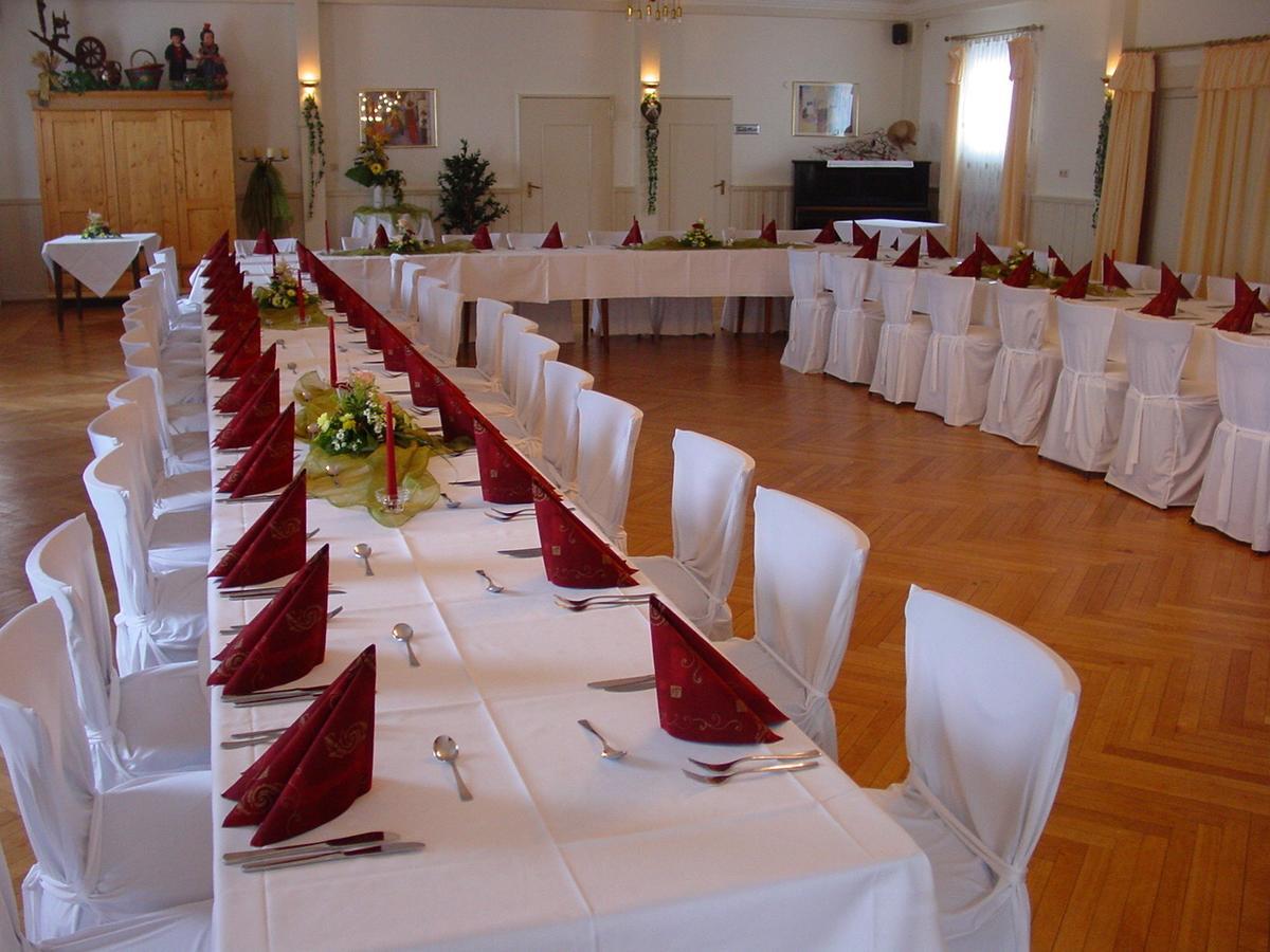 Gasthof Rockensuess Schwalmstadt Eksteriør bilde